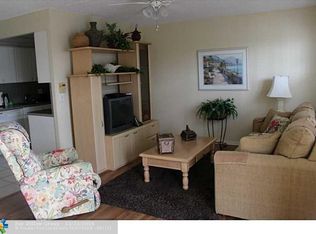 229 Grantham Cir #B, Deerfield Beach, FL 33442