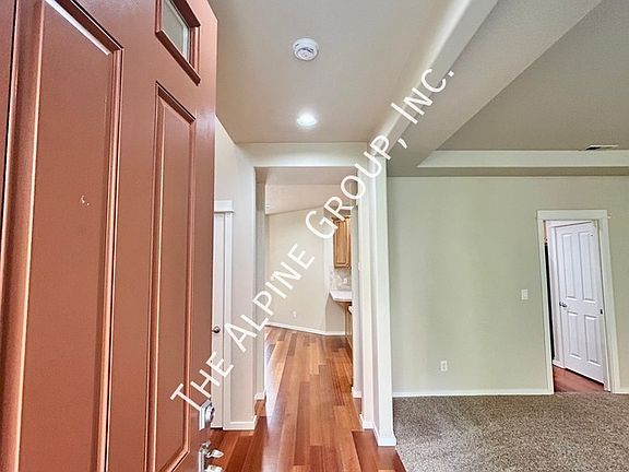 4th image of 7224 NE Stoneybrook St