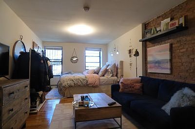 1st image of 525 E 5th St APT 5B