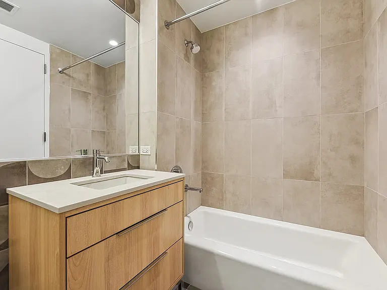 17 Hanover Pl #29D — Photo 6