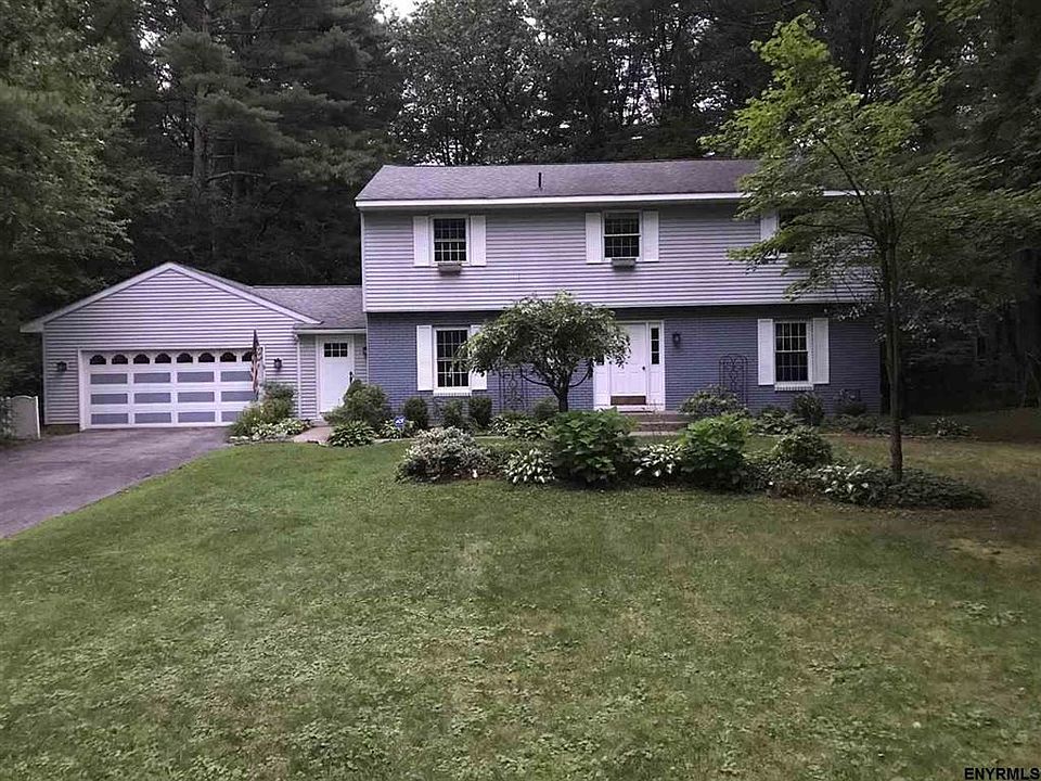 1st image of 12 Carefree Ln