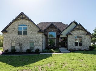 1898 Hygeia Rd, Greenbrier, TN 37073