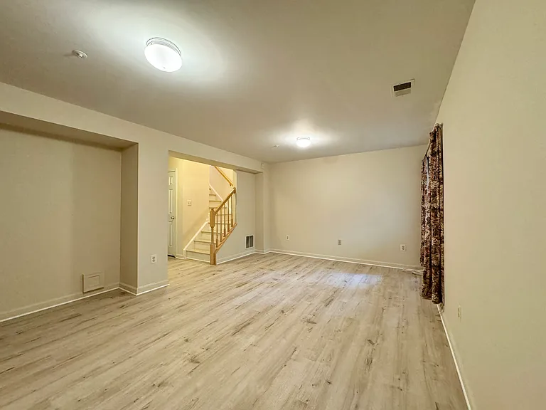 10175 Treble Ct — Photo 34