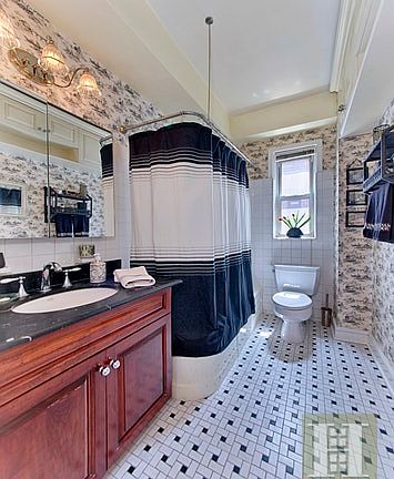 5th image of 33 E End Ave #12D