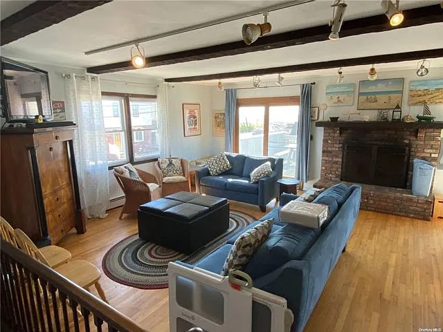 145 Inwood Ave — Photo 8