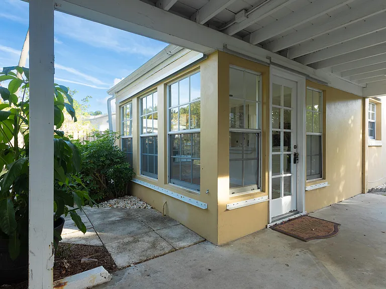 245 Cortez Rd — Photo 24