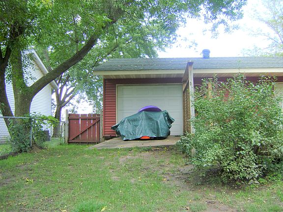 Backside of gar, has door