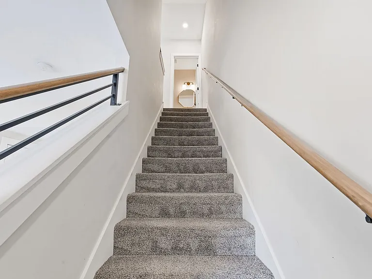 Bloom Street Townhomes — Photo 28