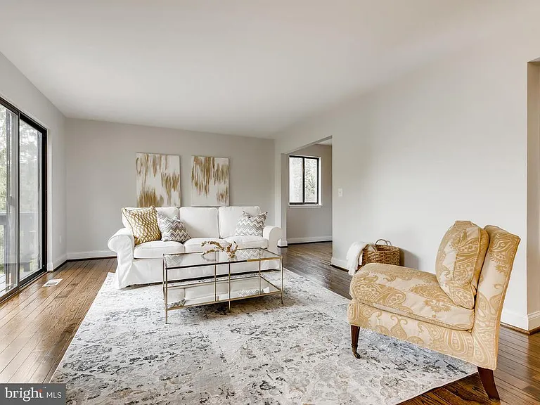 438 Five Farms Ln — Photo 4