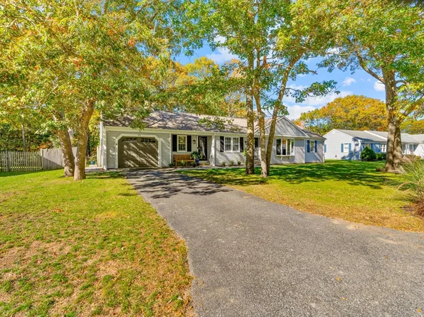 315 Prince Hinckley Rd, Barnstable, MA 02630
