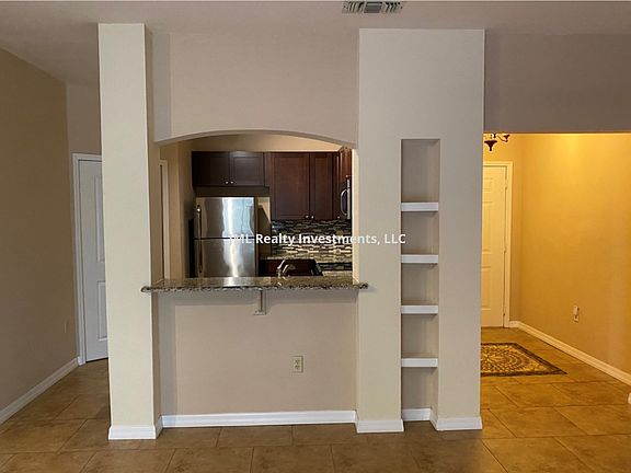 4th image of 132 Vista Verdi Cir Unit 136