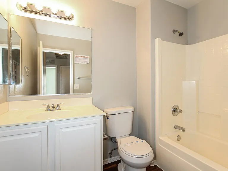 11502 W Corrine Dr — Photo 13