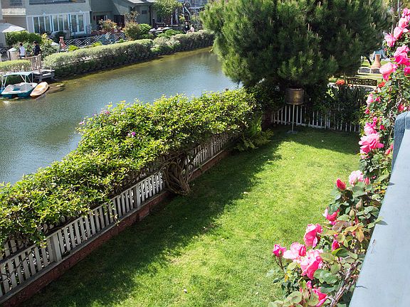 Venice Canals lifestyle