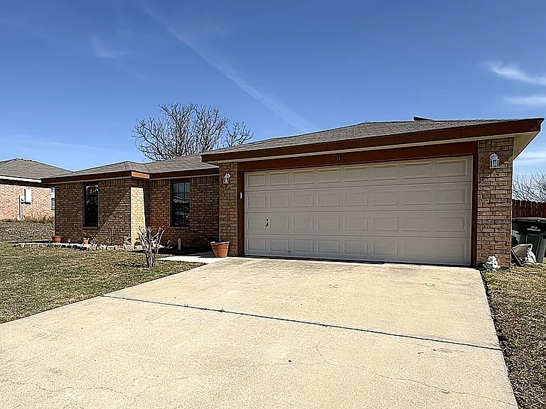 1117 Katelyn Cir — Photo 3