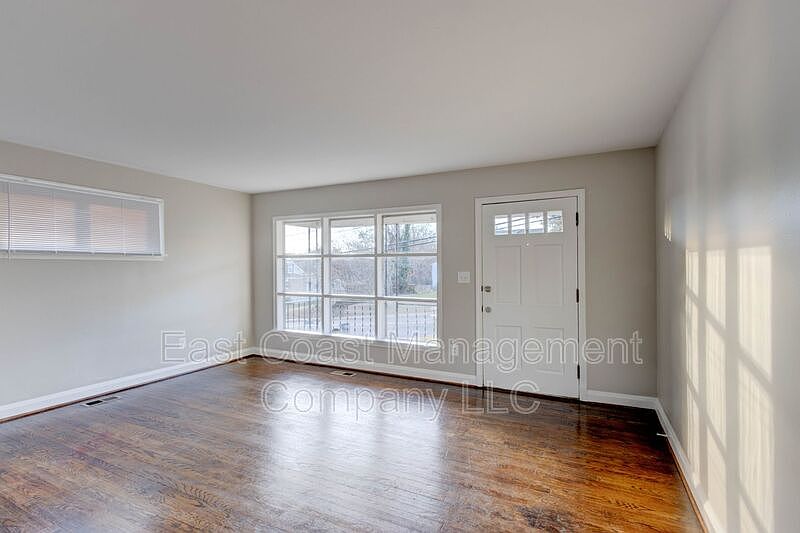 9201 Avondale Rd, Parkville, MD 21234 Zillow