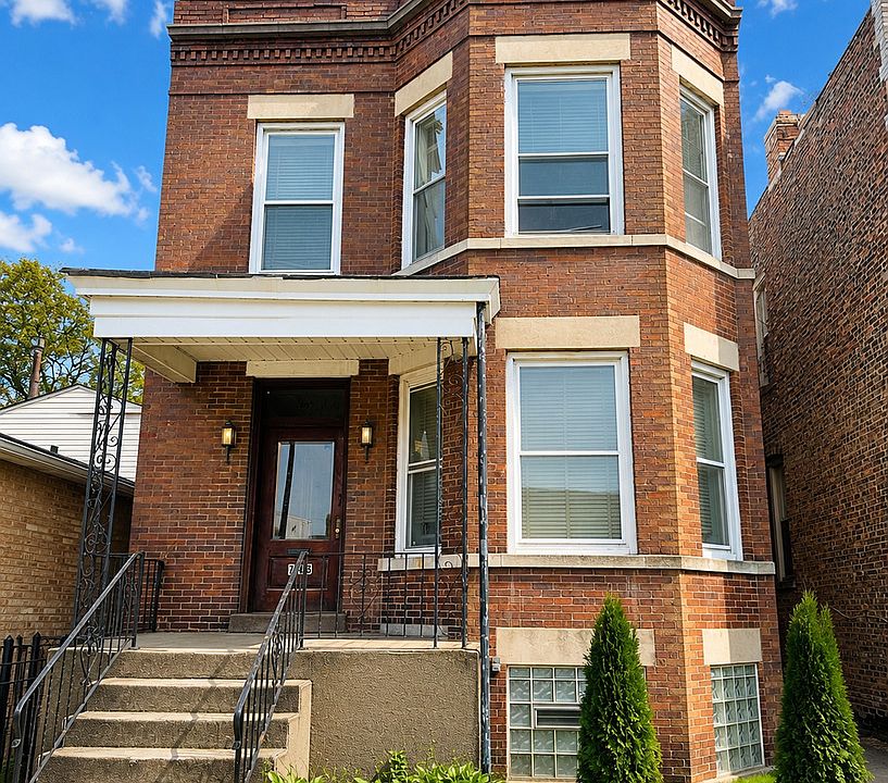 1st image of 743 E 69th Pl