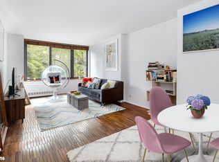 300 E 85th St APT 401, New York, NY 10028