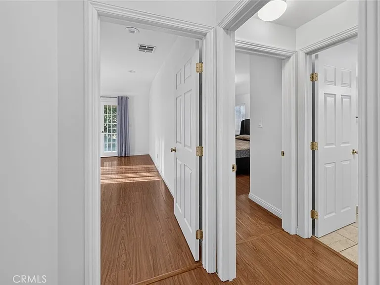 11407 Delano St — Photo 22