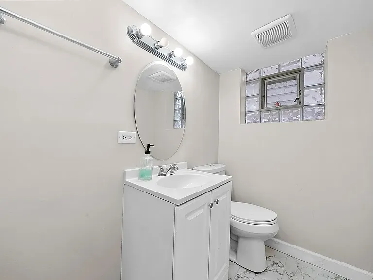 626 E 156th Pl — Photo 12
