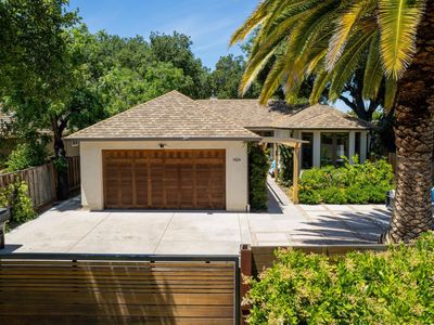1424 Grant Rd, Los Altos, CA, 94024