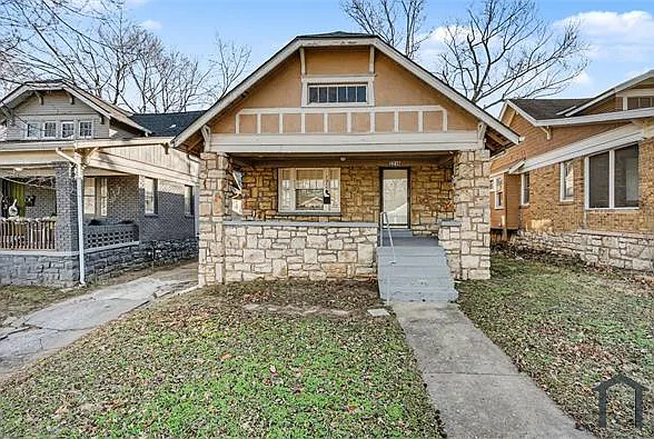 2219 E Gregory Blvd — Photo 11