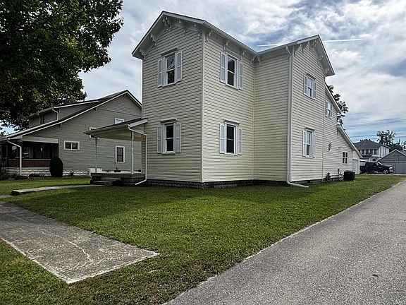 2nd image of 409 W Walnut St