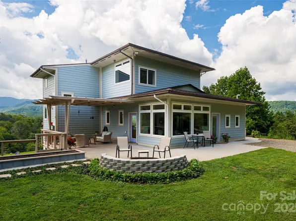 315 Earlys Mountain Rd, Leicester, NC 28748