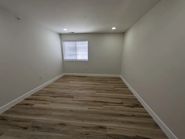 44 Warner St #5B — Photo 13