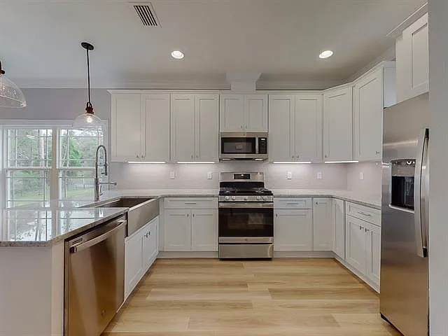 212 Cottage Ct — Photo 5