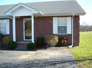 4586 Happy Valley Rd, Cave City, KY 42127