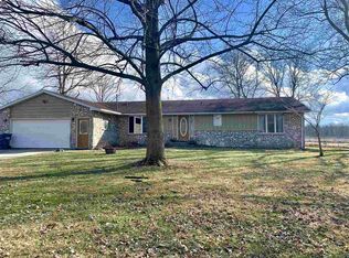 9525 N Sugarwoods Ct, Muncie, IN 47303