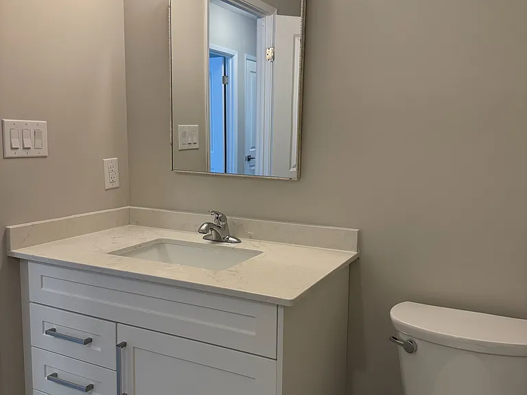 25 Alexandria Ave — Photo 8