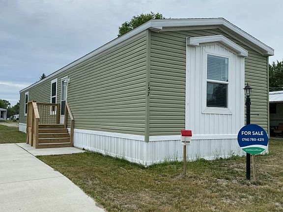 2nd image of 157 Quarry Hill Est #157