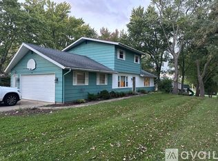 1200 Algonquin Rd, Fox River Grove, IL 60021