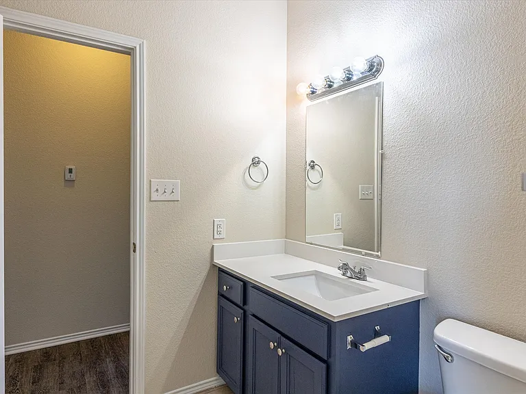 101 Collett Ct #101 — Photo 17