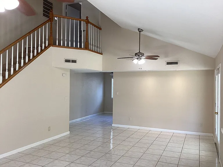 4114 W Regency Ave — Photo 4