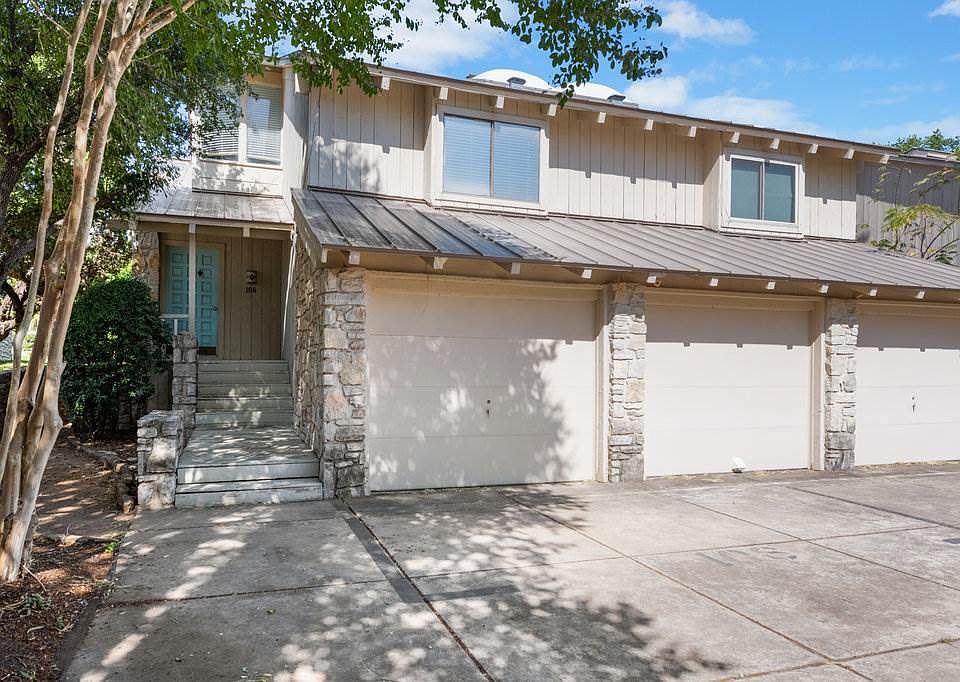 1st image of 101 Cove W #106