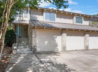101 Cove W #106, Horseshoe Bay, TX 78657