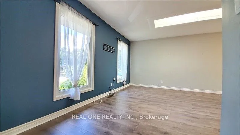 3 bed, $3,000 — Photo 3