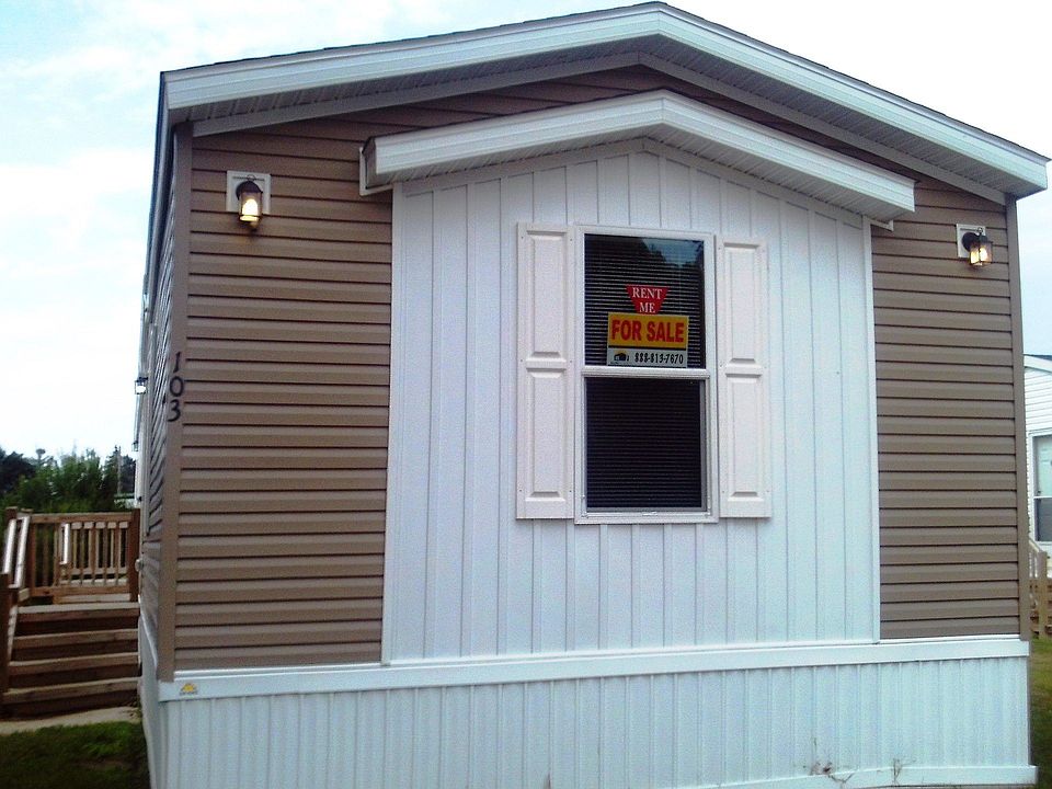 2nd image of 4250 N State Rd #103