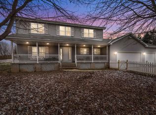 W3380 Artesian Rd, Fond du lac, WI 54937