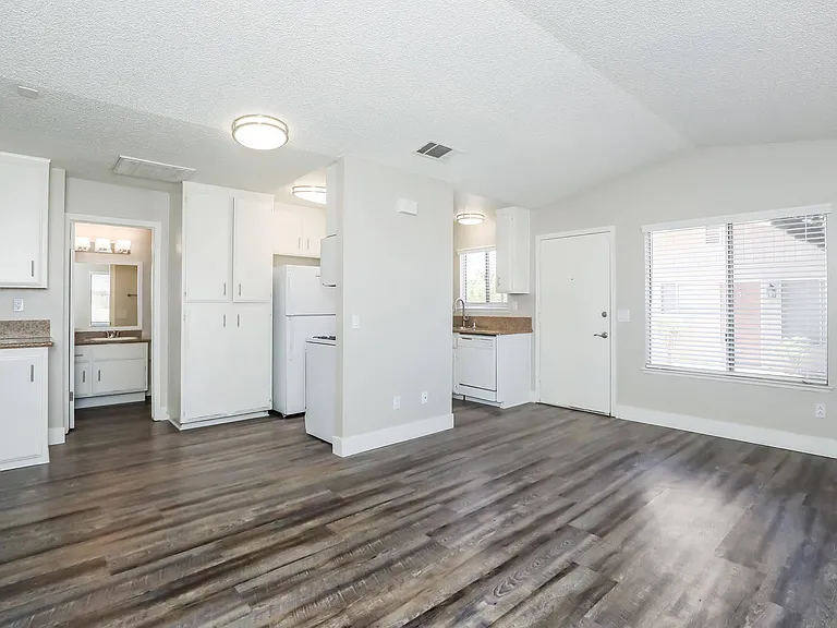 Aspire Seneca — Photo 33