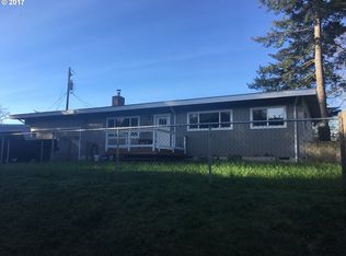 1505 Teakwood Ave, Coos Bay, OR 97420