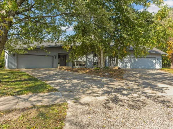 5256 W 96th St, Bloomington, MN 55437