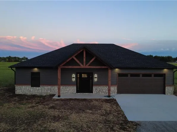 757 E 643rd Ave, Arma, KS 66712