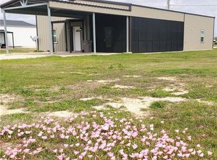 1206 W Dallas Ave, Seadrift, TX 77983