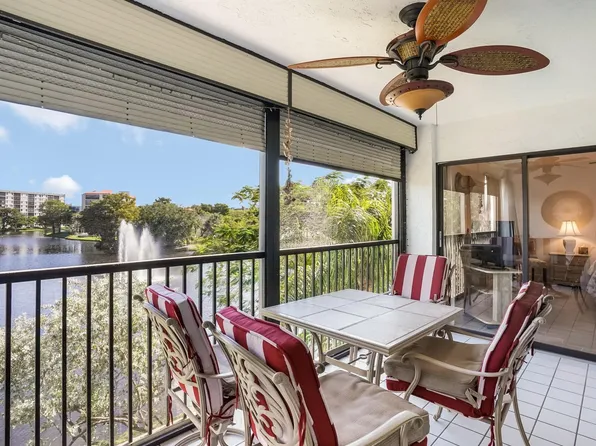 2334 S Cypress Bend Drive #302, Pompano Beach, FL 33069