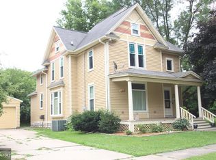 115 N Jefferson Ave, Mason City, IA 50401