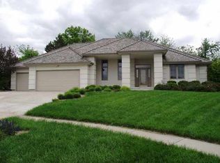 6117 SW 39th Cir, Topeka, KS 66610