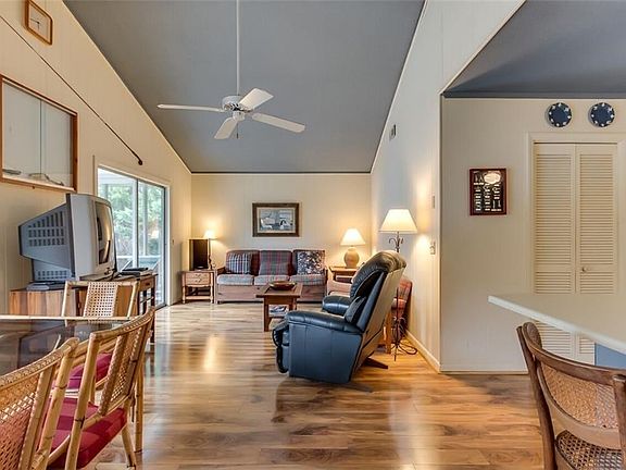 Living/Dining Combination